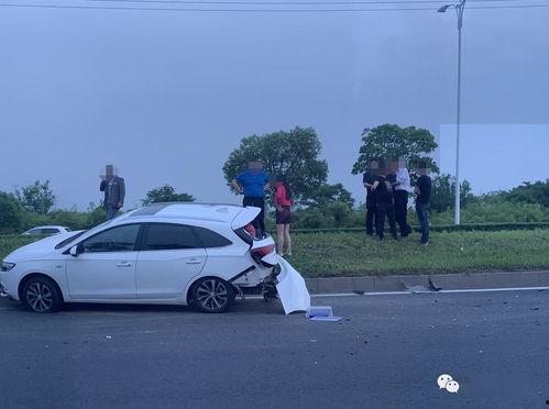 最新爆料車禍視頻下載安裝,事故現(xiàn)場觸目驚心 第2張 最新爆料車禍視頻下載安裝,事故現(xiàn)場觸目驚心 第2張