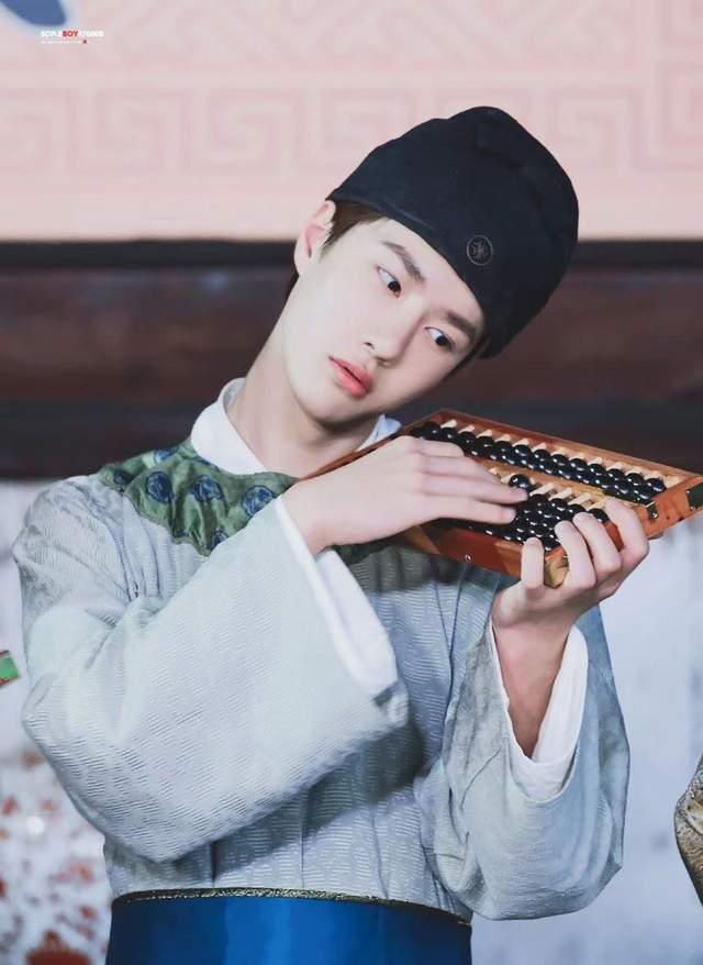 圈內人如何爆料王一博,揭秘明星背后的真實故事