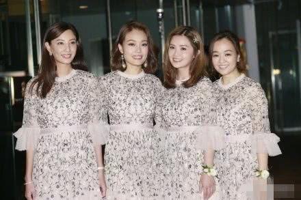 卓偉爆料阿嬌結(jié)婚視頻播放,阿嬌甜蜜婚禮視頻曝光,甜蜜瞬間引網(wǎng)友熱議 第3張 卓偉爆料阿嬌結(jié)婚視頻播放,阿嬌甜蜜婚禮視頻曝光,甜蜜瞬間引網(wǎng)友熱議 第3張